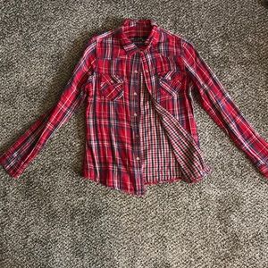 Long Sleeve Flannel/Button Down